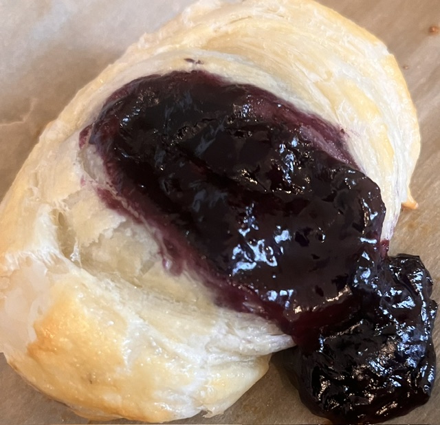 Blueberry volcano pastry